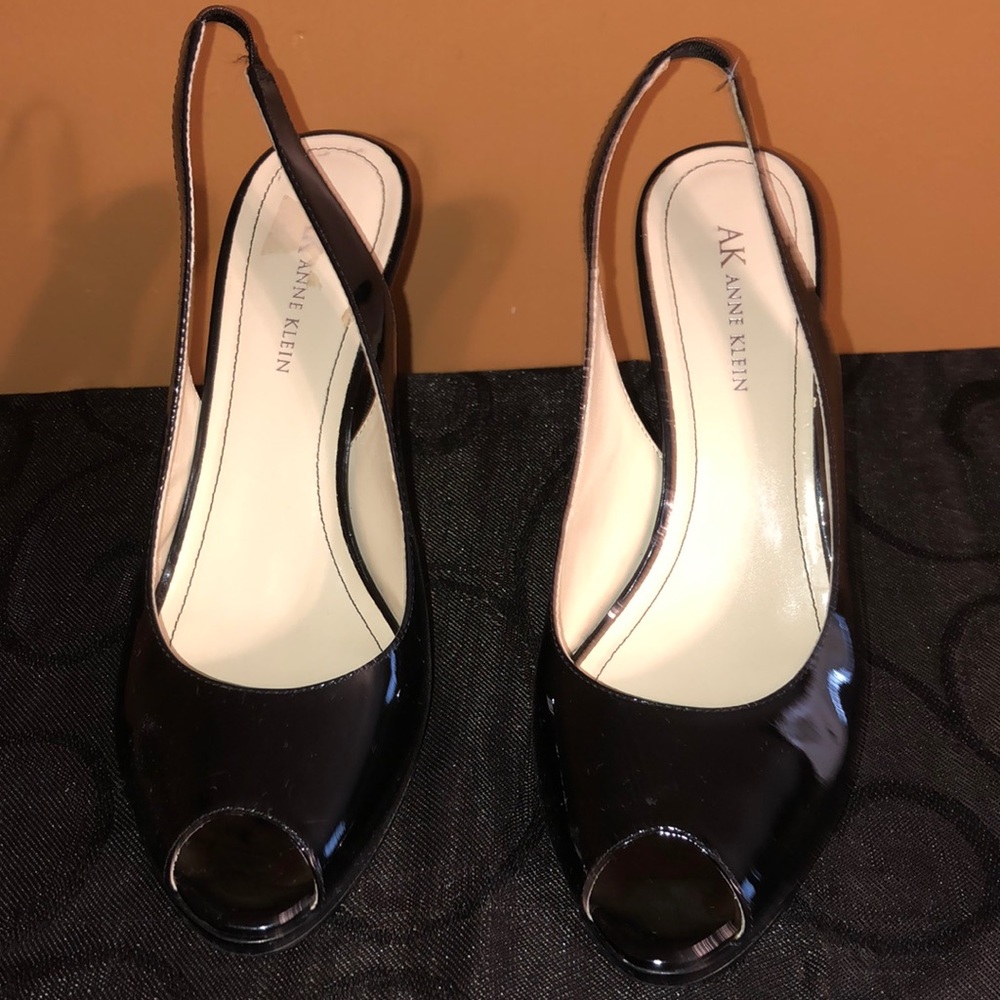 Patent leather sling back’s